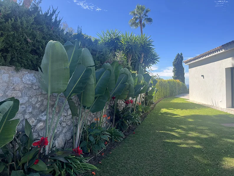 Villa en Las Chapas garden: view 4 from the photographic archive